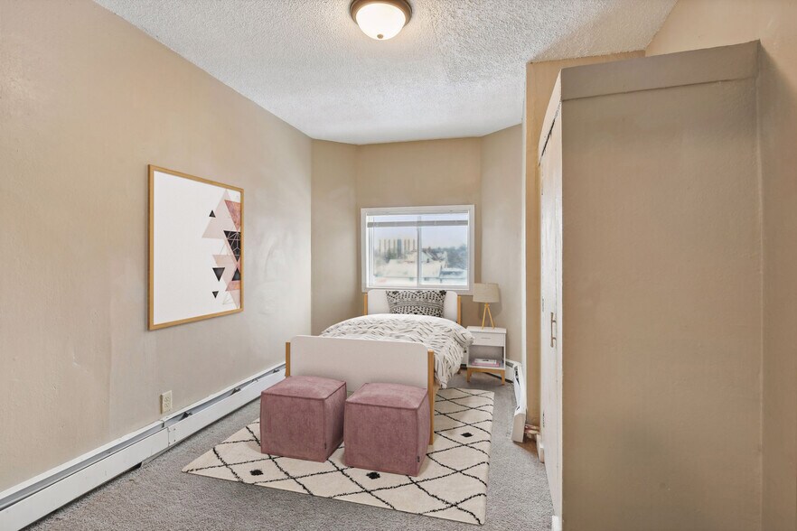 More Photos Of 953 Desoto St, Saint Paul Apartments For Sale