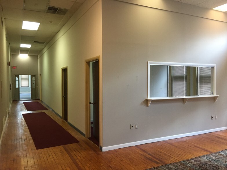 More Photos Of 501 Penn St, Reading Office For Sale