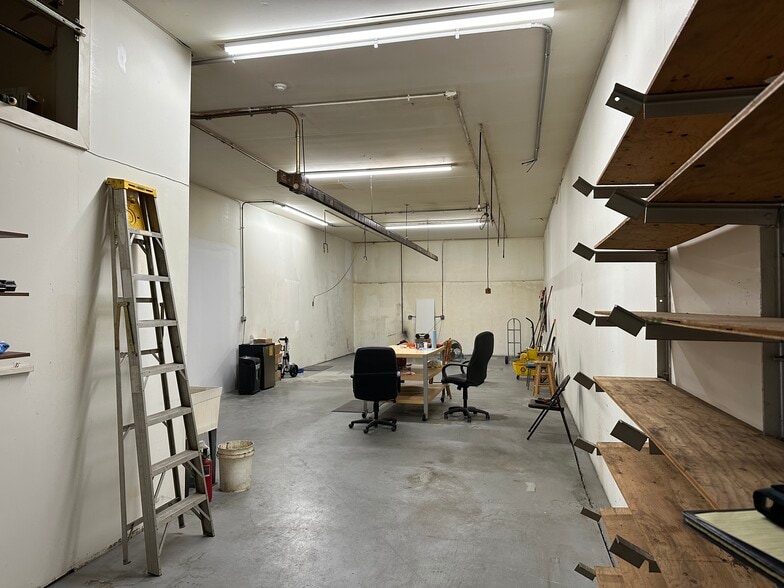 More Photos Of 151 Grassy Plain St, Bethel Warehouse For Lease