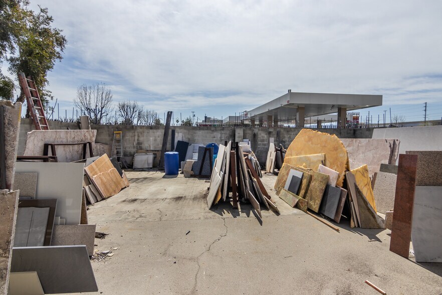 More Photos Of 6160 Sepulveda Blvd, Van Nuys Warehouse For Sale