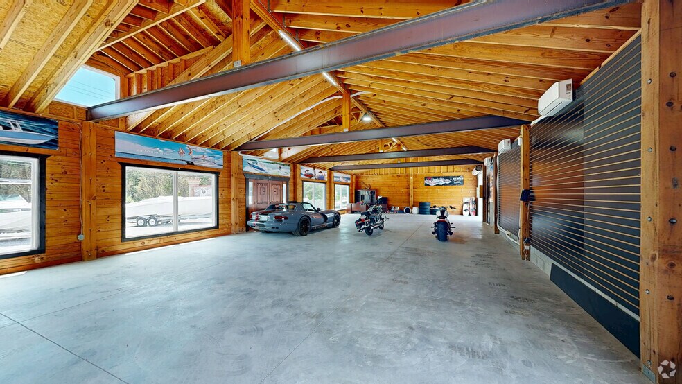 More Photos Of 400-420 Victoria Rd, Woodstock Service Station For Sale