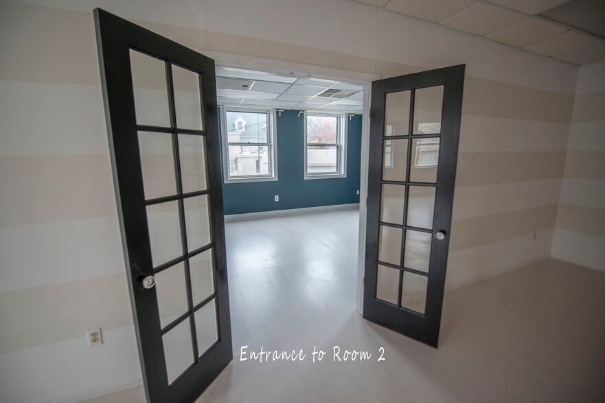 More Photos Of 39 Park Pl, Englewood Office For Lease