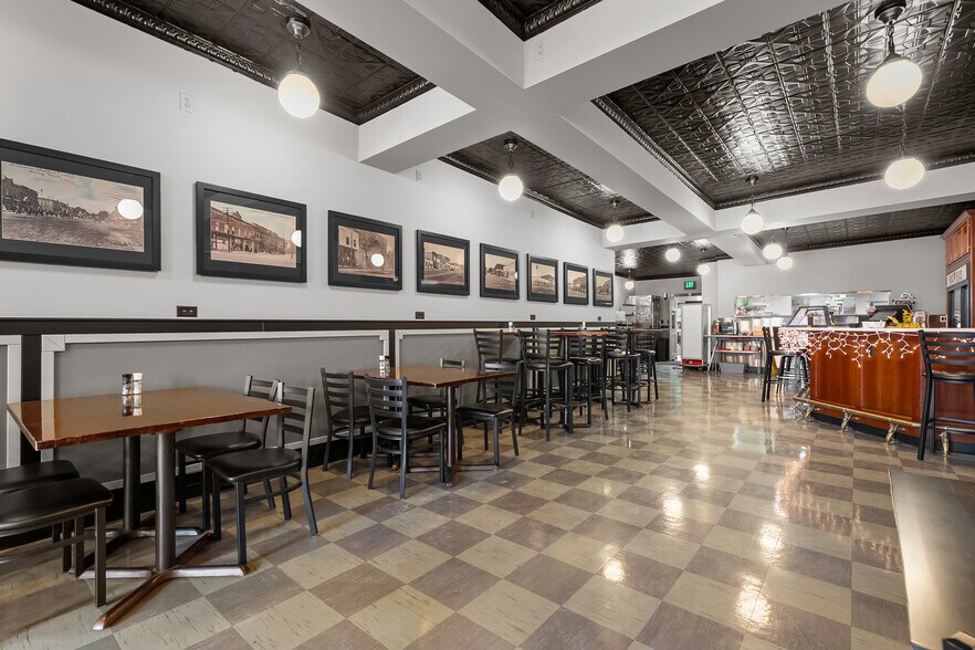 More Photos Of 113 N Farmer St, Otsego Bar For Sale