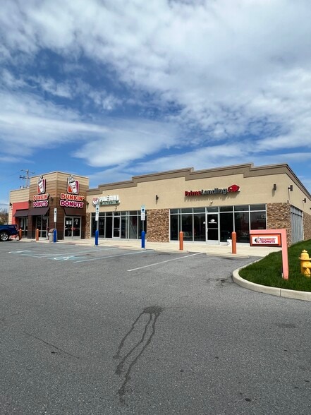 More Photos Of 5831 Tilghman St, Allentown Restaurant For Lease