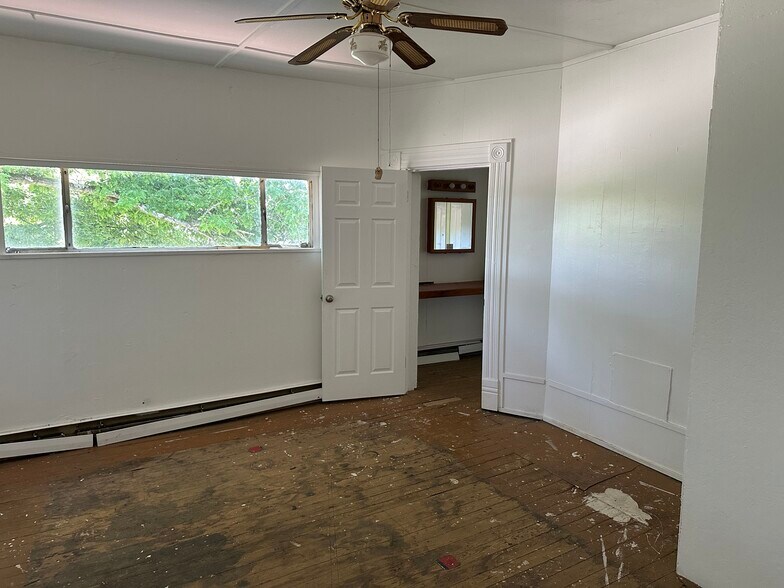 More Photos Of 8180 Steubenville Pike, Mc Donald Multifamily For Sale