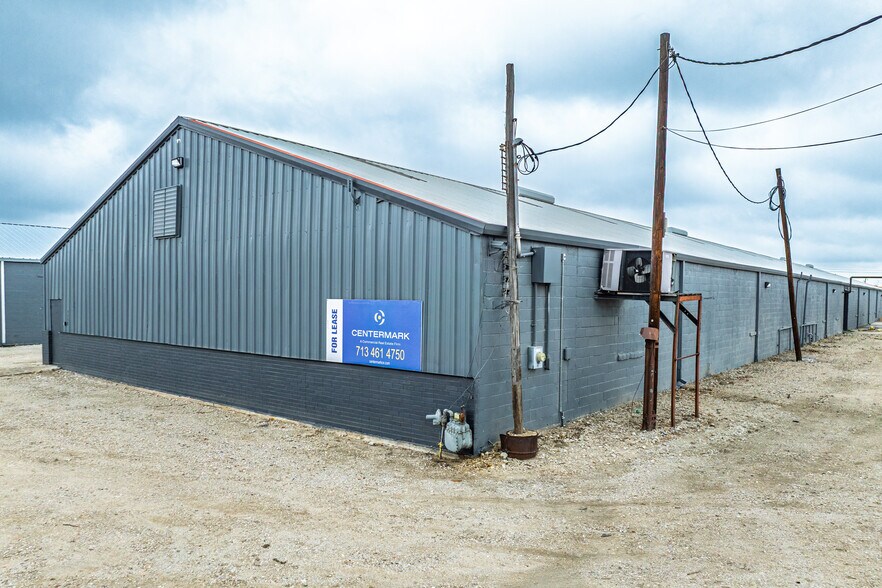 Primary Photo Of 4200 Blaffer St, Houston Unknown For Lease