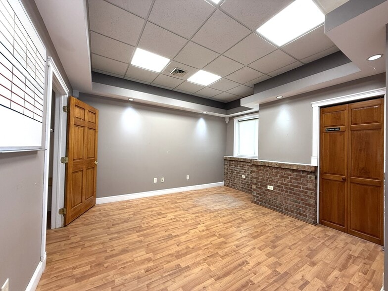 More Photos Of 4944 Ver Plank Rd, Clay Light Manufacturing For Sale
