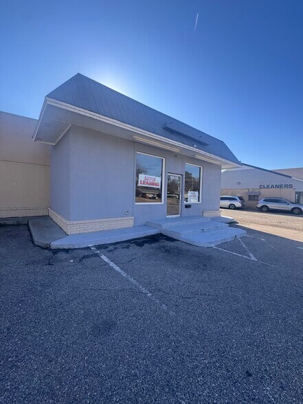 More Photos Of 1515 Main St, Southaven General Retail For Lease