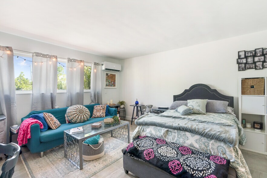 More Photos Of 100636 Overseas Hwy, Key Largo Storefront Retail Residential For Sale