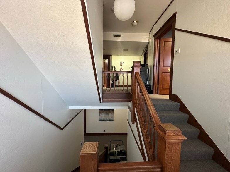 More Photos Of 1112 Columbia St, Vancouver Office For Lease