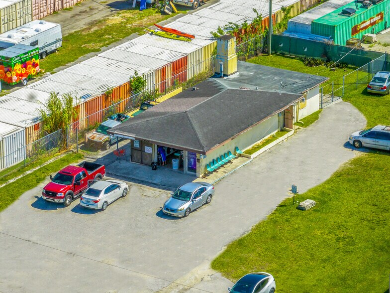 More Photos Of 1461 N Krome Ave, Florida City Freestanding For Sale
