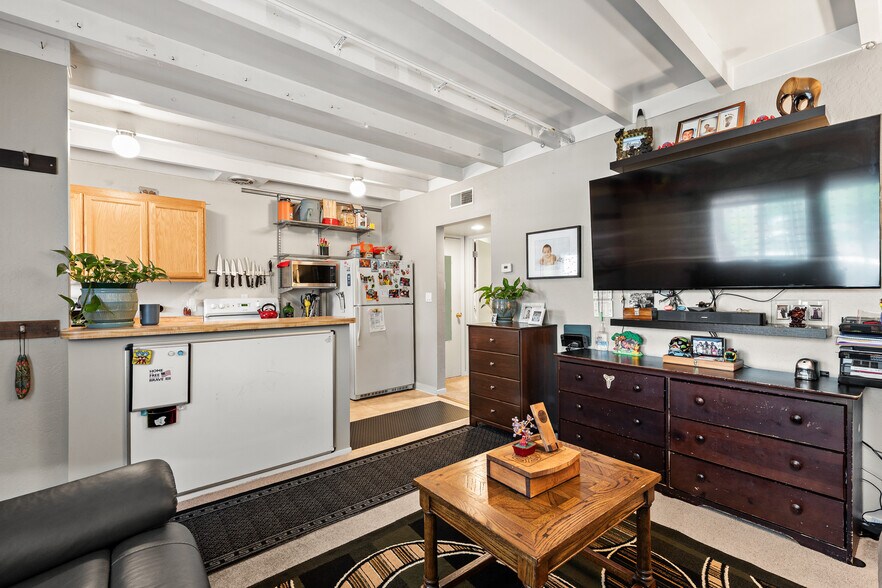 More Photos Of 45 Woodland Ave, San Rafael Apartments For Sale