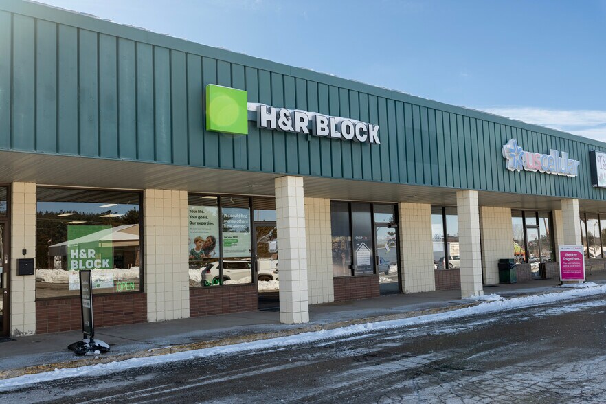 More Photos Of 720-756 Broadway St, Berlin Unknown For Lease