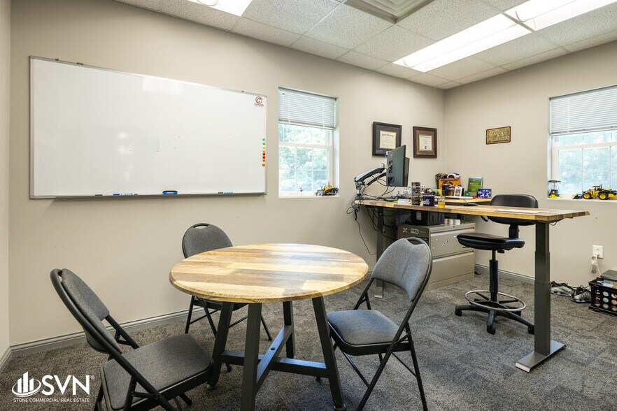 More Photos Of 1708 Jaggie Fox Way, Lexington Office For Sale