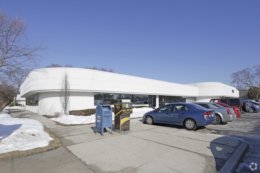 More Photos Of 3555 Veterans Memorial Hwy, Ronkonkoma Office For Lease