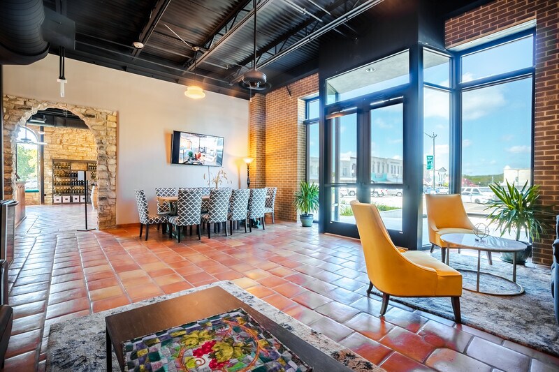 More Photos Of 316 E Wallace St, San Saba General Retail For Sale