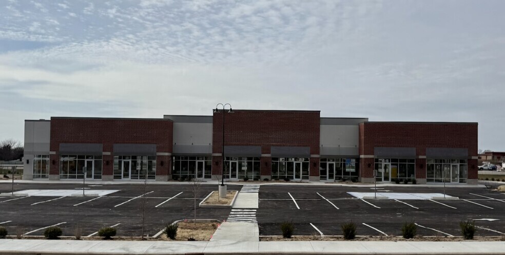 Primary Photo Of 13682 Bent Grass Ln, Fishers General Retail For Lease