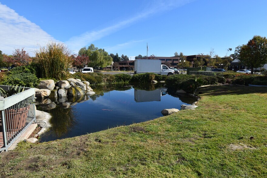 More Photos Of 27715 Jefferson Ave, Temecula Unknown For Lease