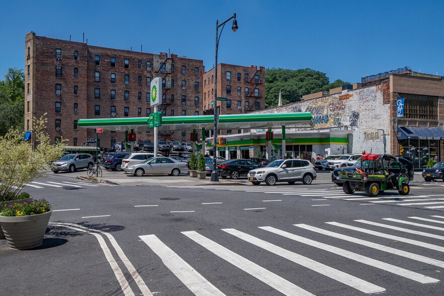 More Photos Of 242 Dyckman St, New York Service Station For Sale