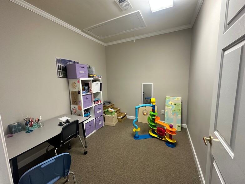 More Photos Of 2450 Atlanta Hwy, Cumming Office For Sale