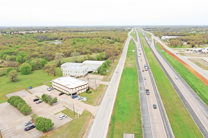 More Photos Of 2401 N Highway 287, Mansfield Showroom For Sale