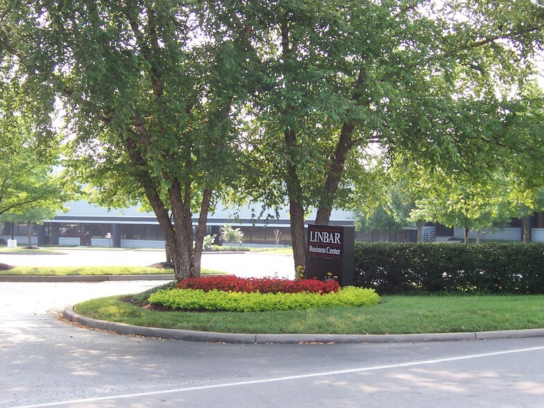 More Photos Of 5000-5010 Linbar Dr, Nashville Light Manufacturing For Lease