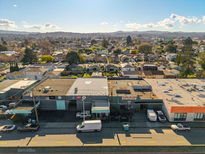 Primary Photo Of 790-800 S Amphlett Blvd, San Mateo Warehouse For Lease