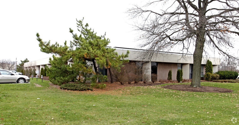 More Photos Of 2 Kilmer Rd, Edison Office For Lease