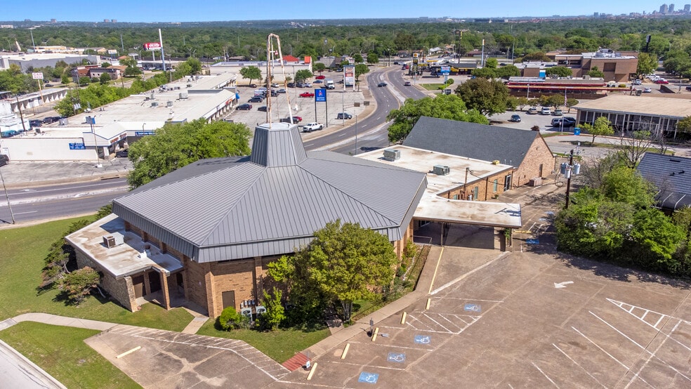 More Photos Of 5051 Trail Lake Dr, Fort Worth Religious Facility For Sale