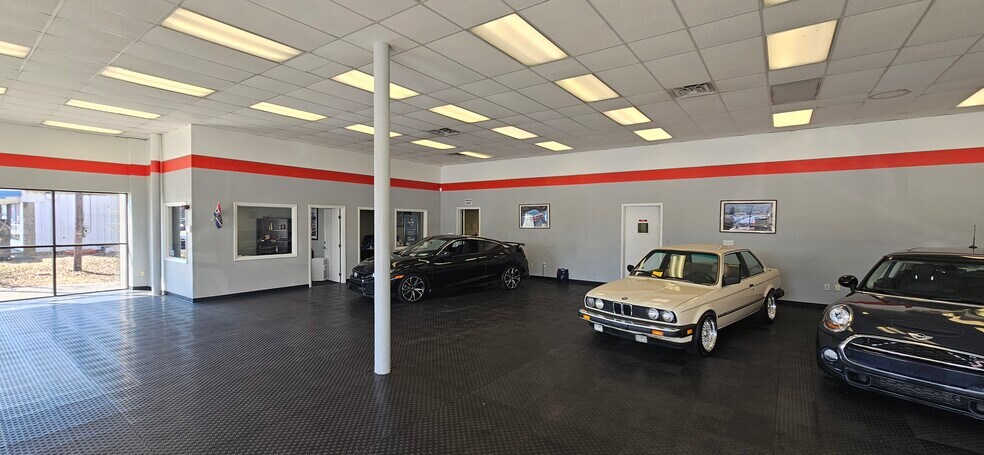 More Photos Of 3333 Capital Blvd, Raleigh Auto Dealership For Lease