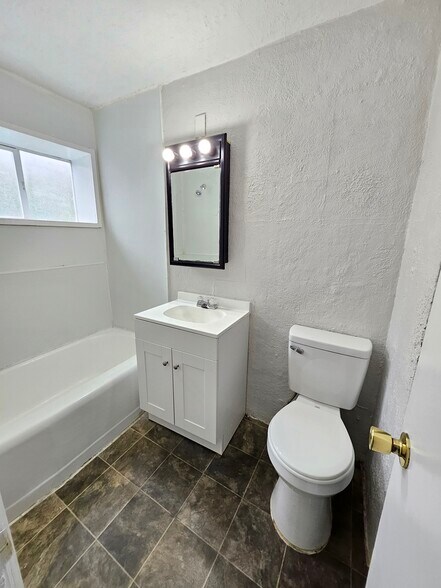 More Photos Of 207 Branch Ln, Knoxville Apartments For Sale