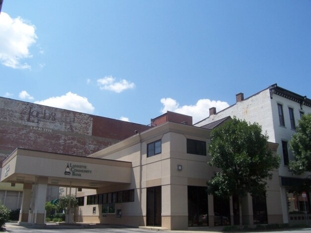 More Photos Of 2 N 4th St, Lafayette Office For Sale