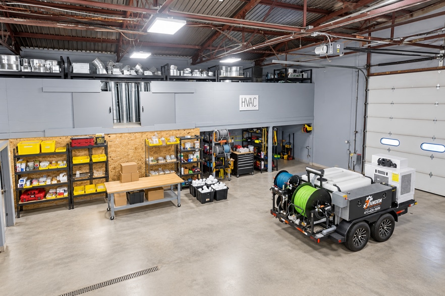 More Photos Of 21 Mainline Dr, Westfield Warehouse For Sale