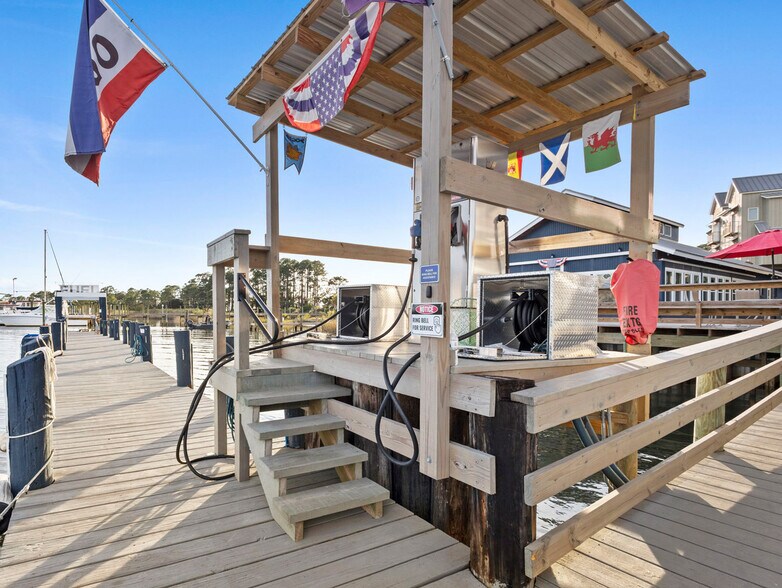 More Photos Of 275 Timber Island Rd, Carrabelle Restaurant For Sale