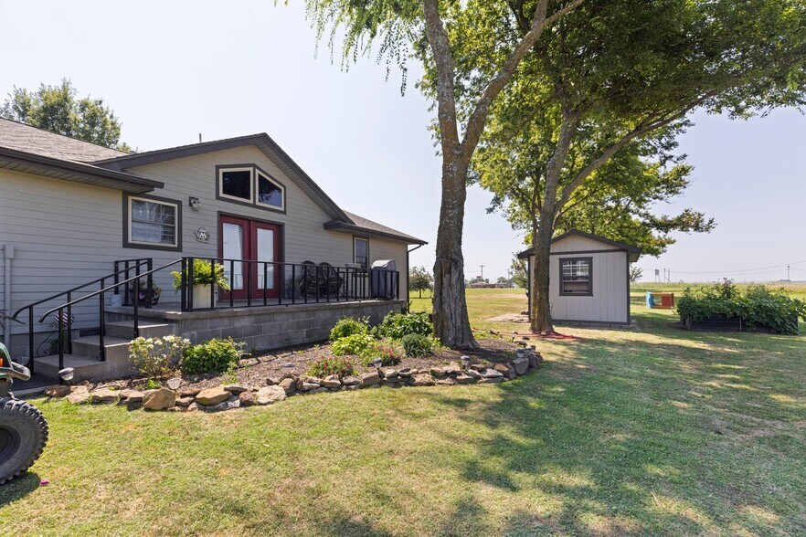 More Photos Of 21507 S Highway 69, Afton Industrial For Sale