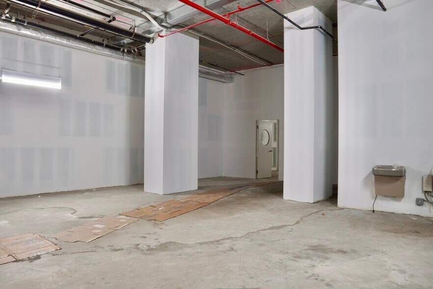 More Photos Of 136-18 Maple Ave, Flushing Apartments For Lease