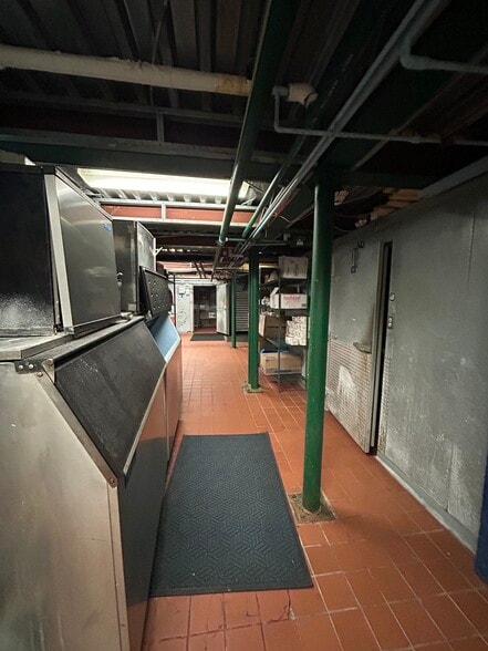 More Photos Of 206 Olde New Jersey Ave, North Wildwood Restaurant For Sale