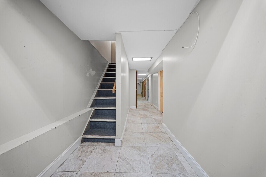 More Photos Of 200-17 Linden Blvd, Saint Albans Medical For Sale
