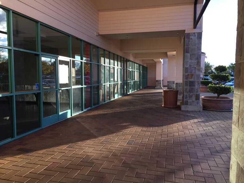 More Photos Of 3315-3395 Placer St, Redding Unknown For Lease