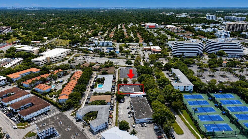More Photos Of Sans Souci Blvd, Miami Office For Sale