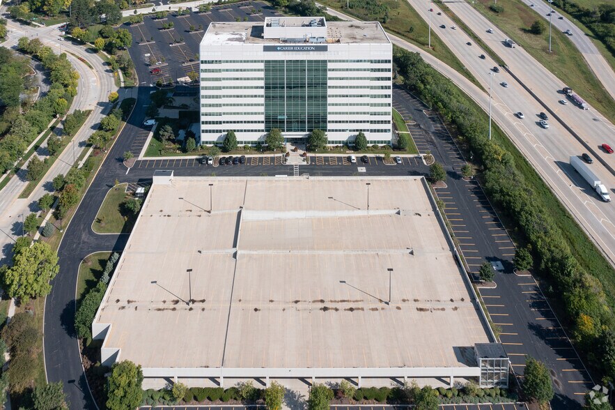 More Photos Of 231 N Martingale Rd, Schaumburg Office For Lease