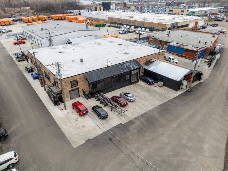 More Photos Of 3104 S Homan Ave, Chicago Warehouse For Lease