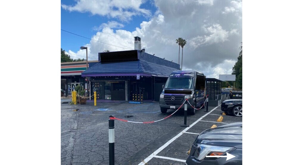 More Photos Of 9846 Mason Ave, Chatsworth Fast Food For Sale