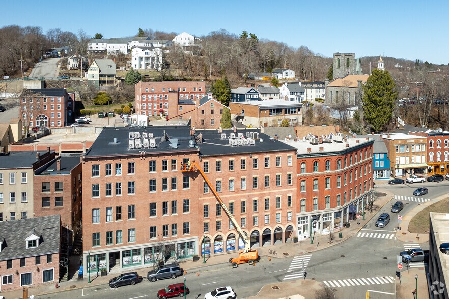 More Photos Of 97-105 Main St, Norwich Office For Lease