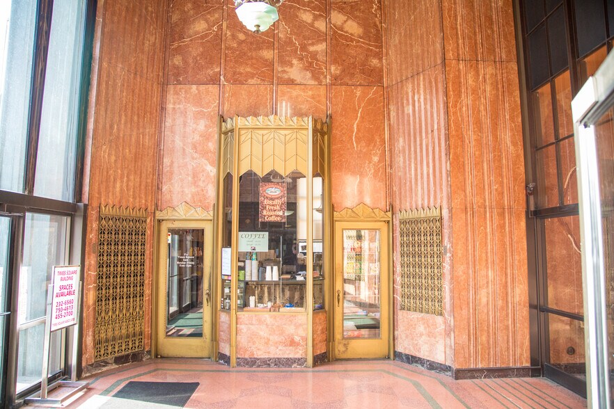 More Photos Of 45 Exchange Blvd, Rochester Office For Lease