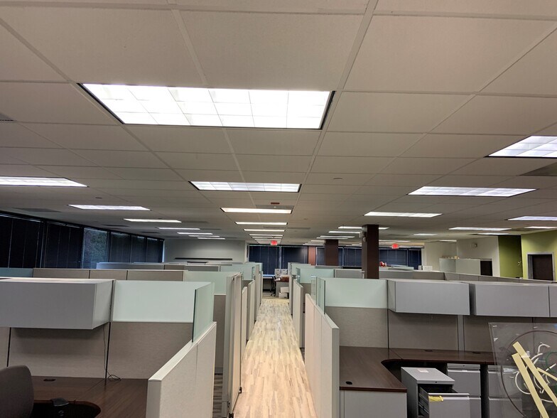 More Photos Of 502 Valley Rd, Wayne Office For Lease