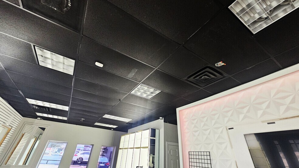 More Photos Of 5017 Colleyville Blvd, Colleyville Office For Sale