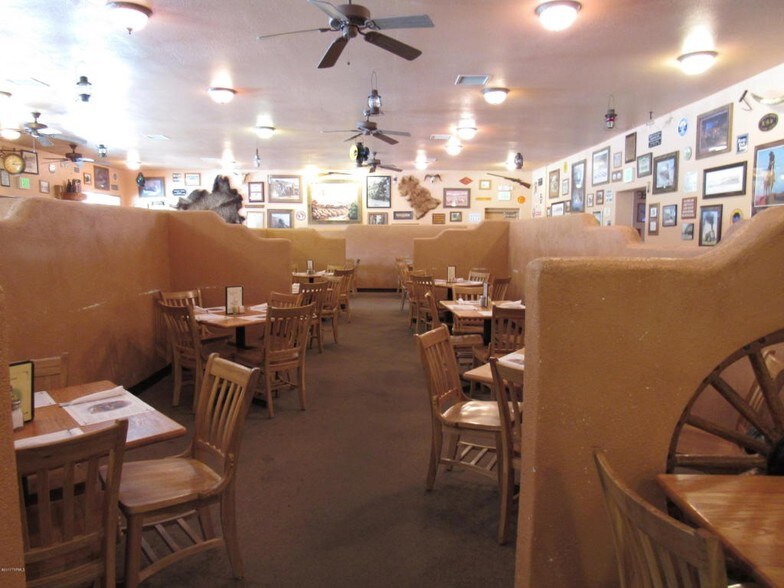 More Photos Of 60 S 10th St, Tombstone Restaurant For Sale