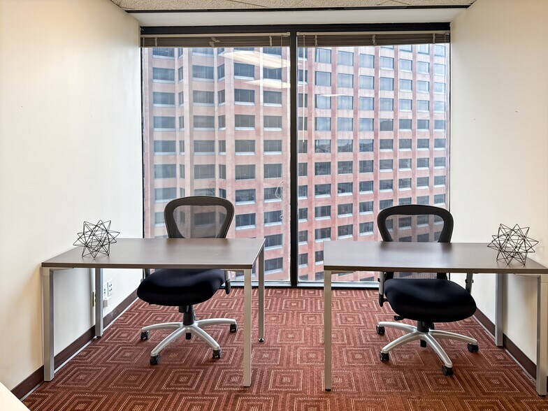 More Photos Of 650 Poydras St, New Orleans Coworking Space