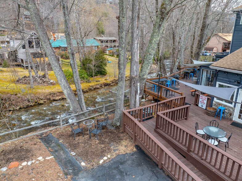 More Photos Of 4352 Soco Rd, Maggie Valley Restaurant For Sale